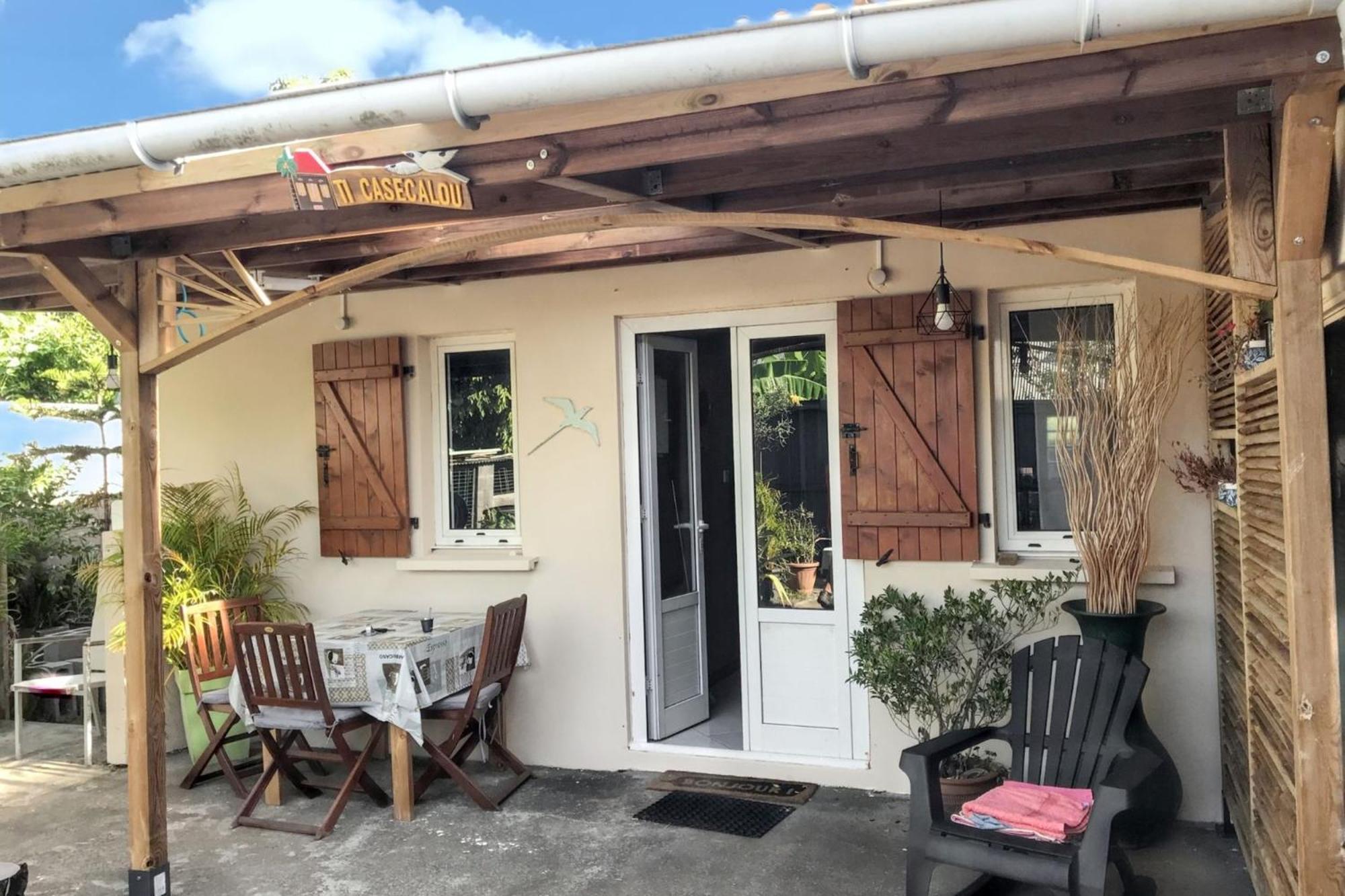 Maison Charmante A Bras-Panon Avec Piscine Et Jardin Exterior foto